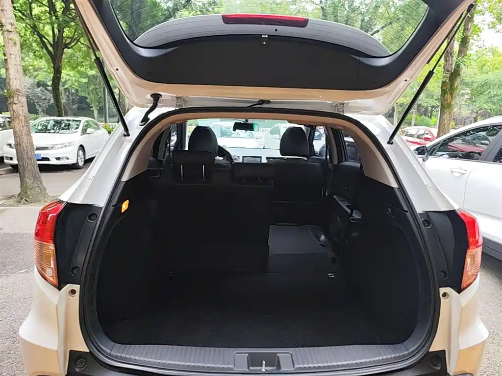 Honda Vezel 2016 — фото 19