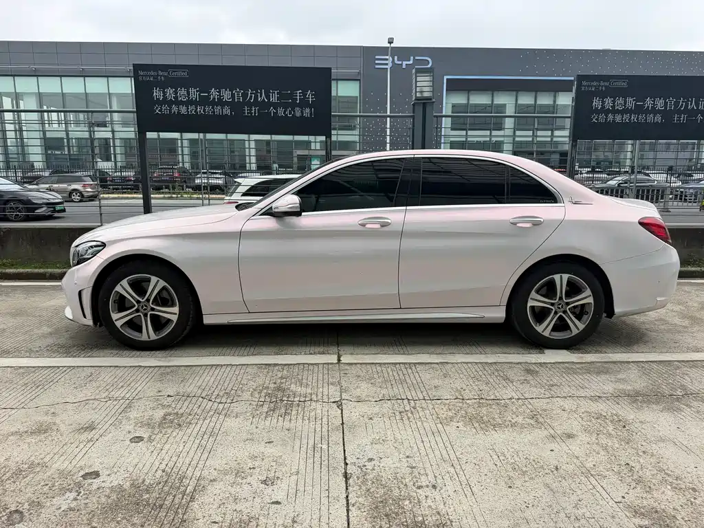 Mercedes-Benz C-Class 2020 — фото 7