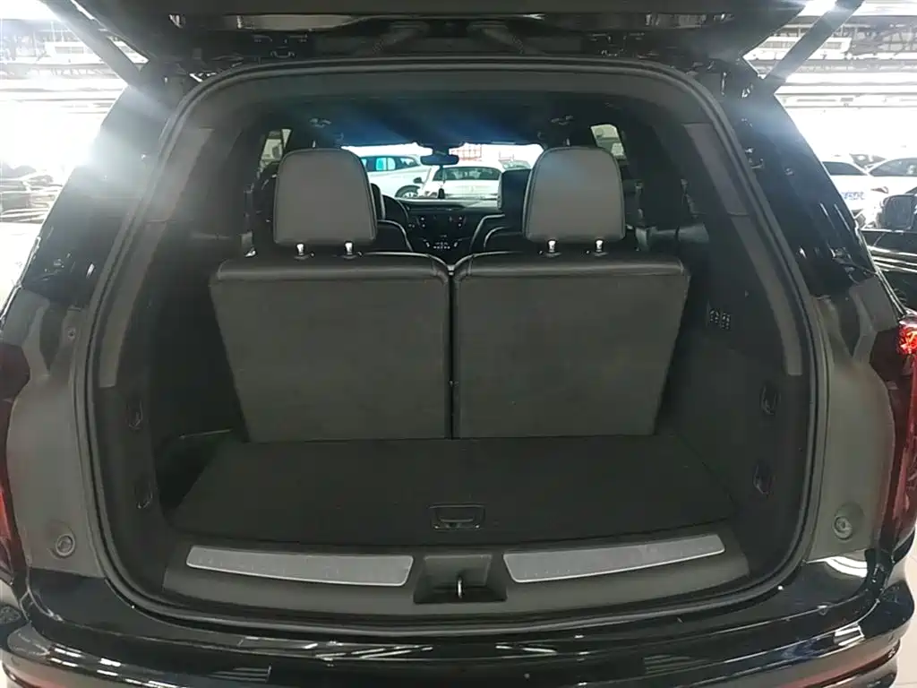 Cadillac XT6 2021 — фото 19