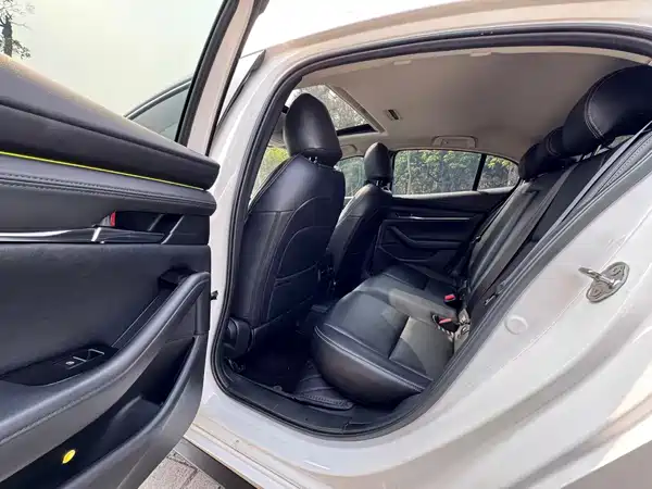Mazda 3 Axela 2021