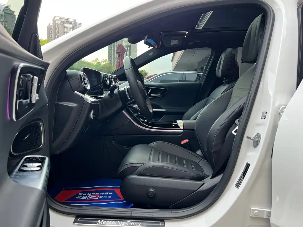 Mercedes-Benz C-Class 2022