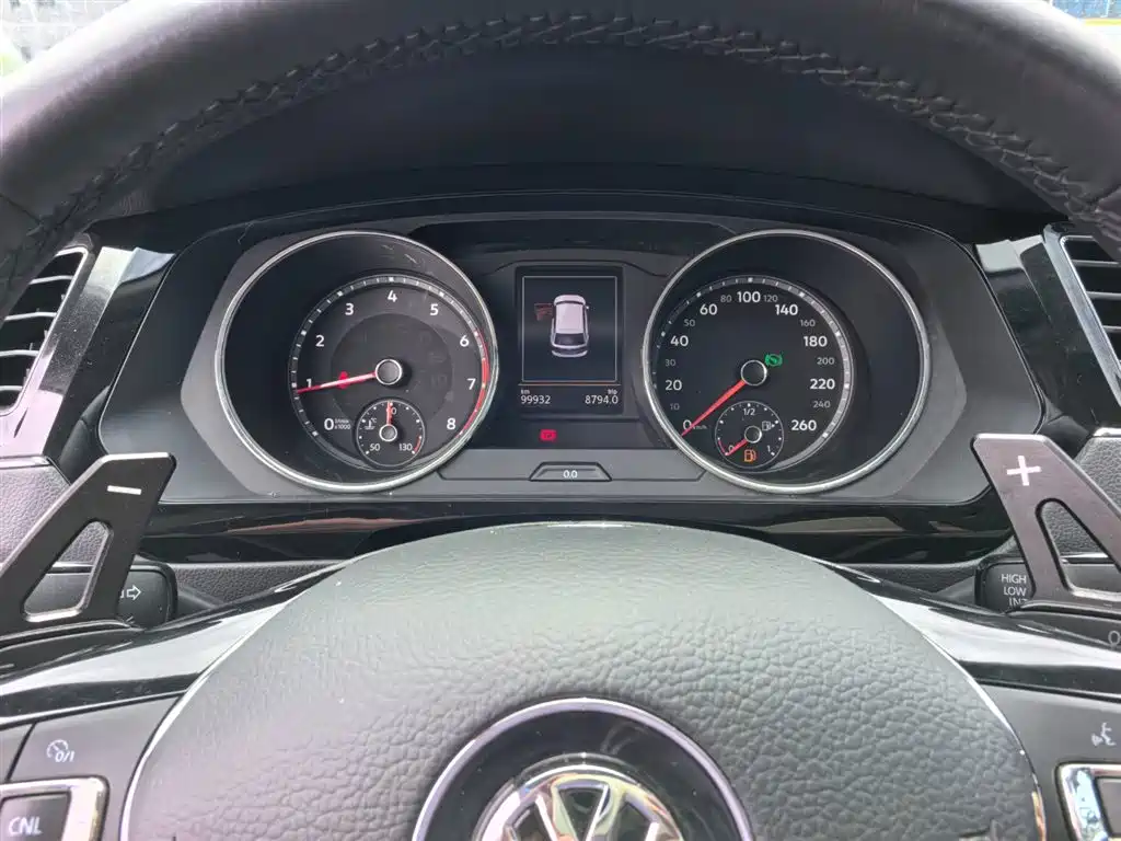 Volkswagen Tiguan L 2019 — фото 12