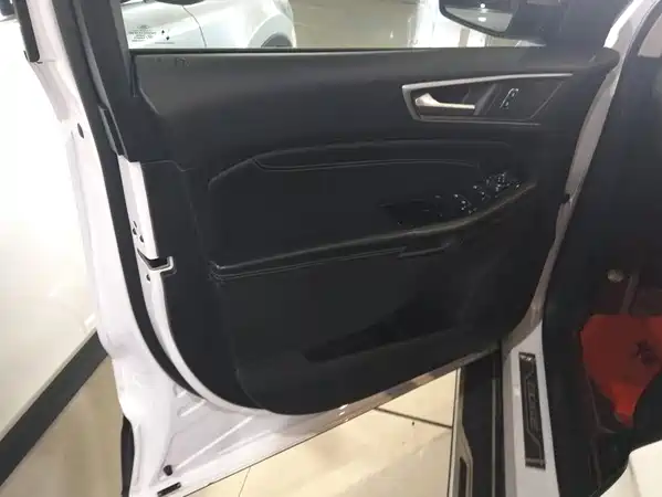 Ford Edge 2021