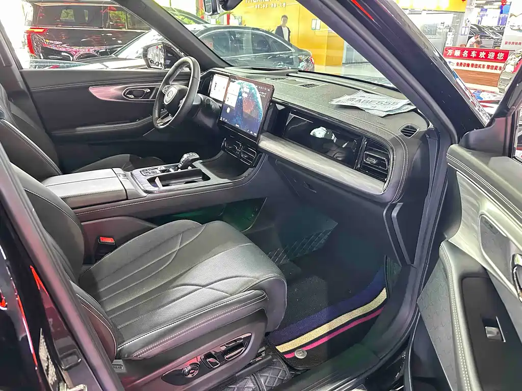 GAC Motor Trumpchi ES9 2024 — фото 16