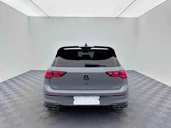 Volkswagen Golf 2023