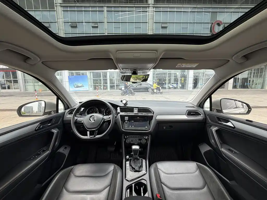 Volkswagen Tiguan L 2019 — фото 15