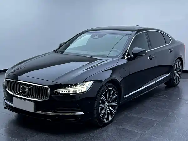 Volvo S90 PHEV 2021
