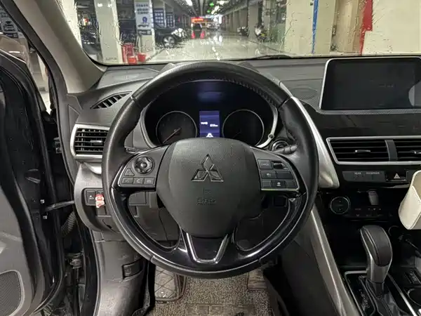 Mitsubishi Yige 2018