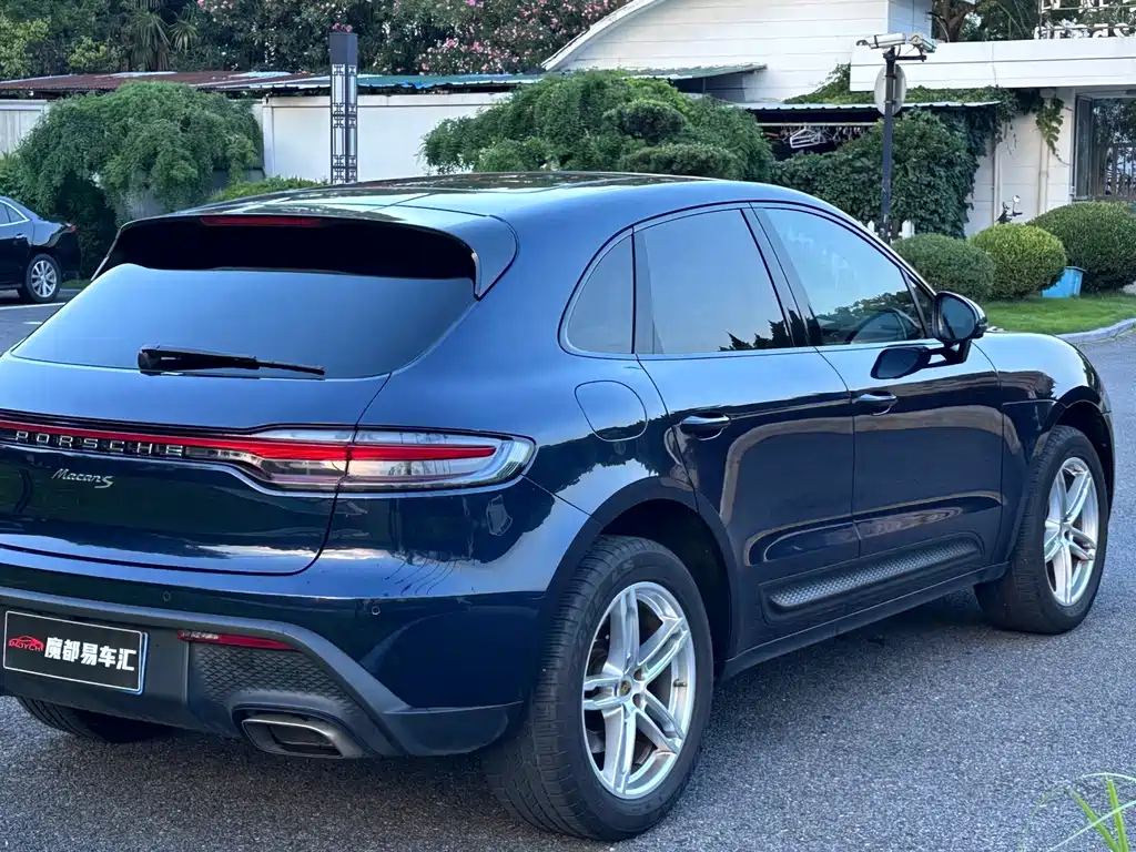 Porsche Macan 2023 — фото 9