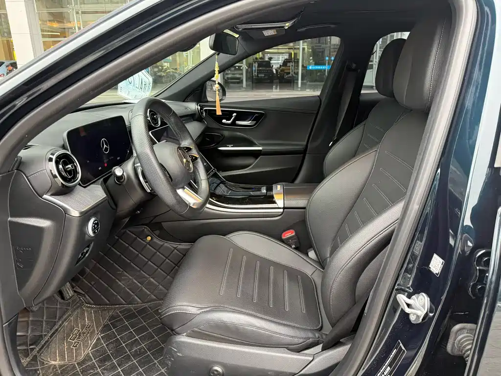 Mercedes-Benz C-Class 2023