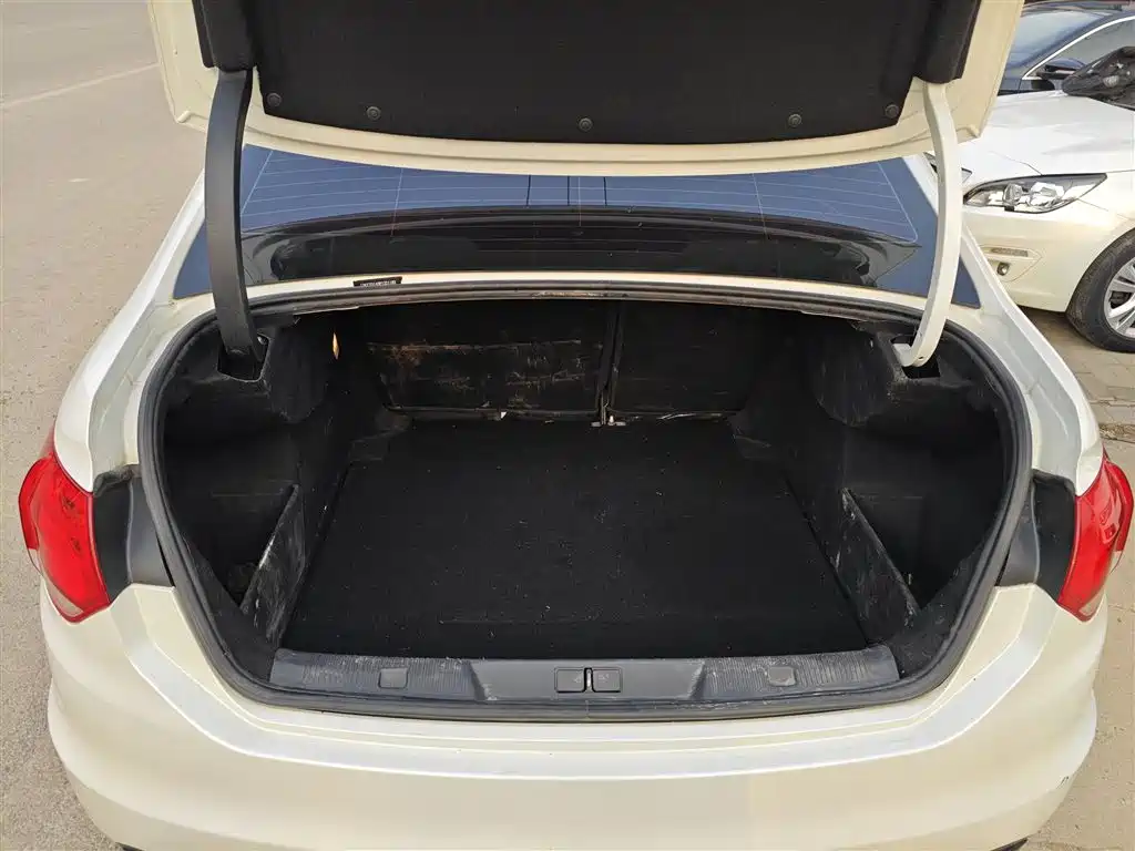 Citroen C4L 2015 — фото 19