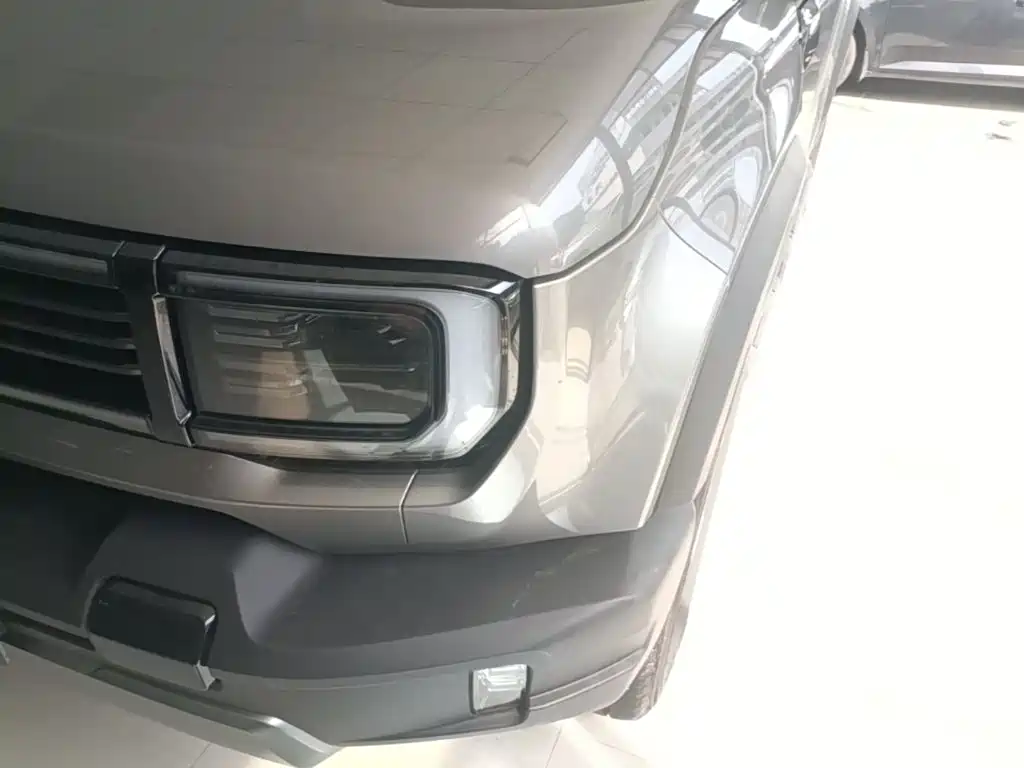 BAIC BJ40 Extended Range 2025 — фото 24