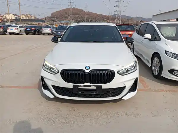 BMW 1 Series 2023