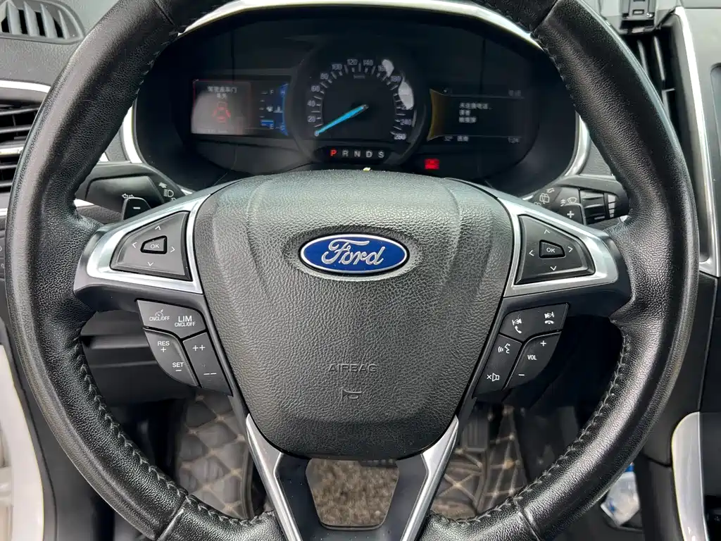 Ford Edge 2019 — фото 8