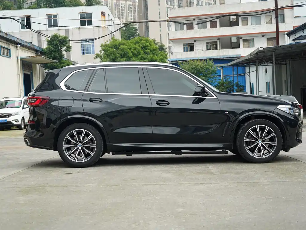 BMW X5 2022 — фото 18