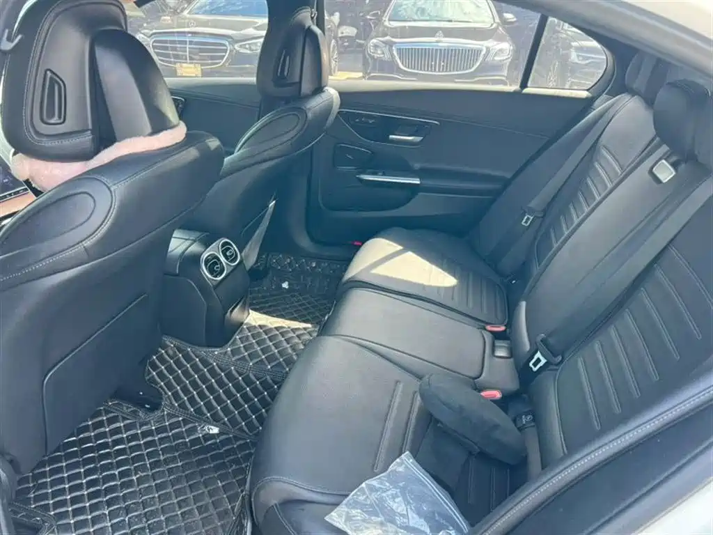 Mercedes-Benz C-Class 2023