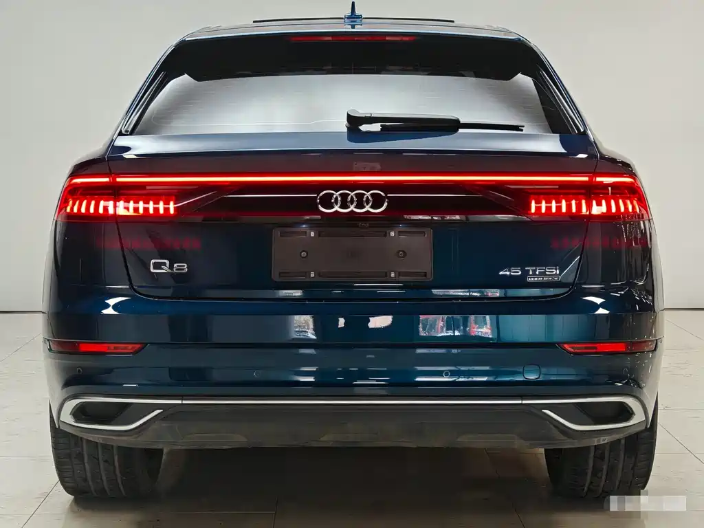 Audi Q8 2021 — фото 5