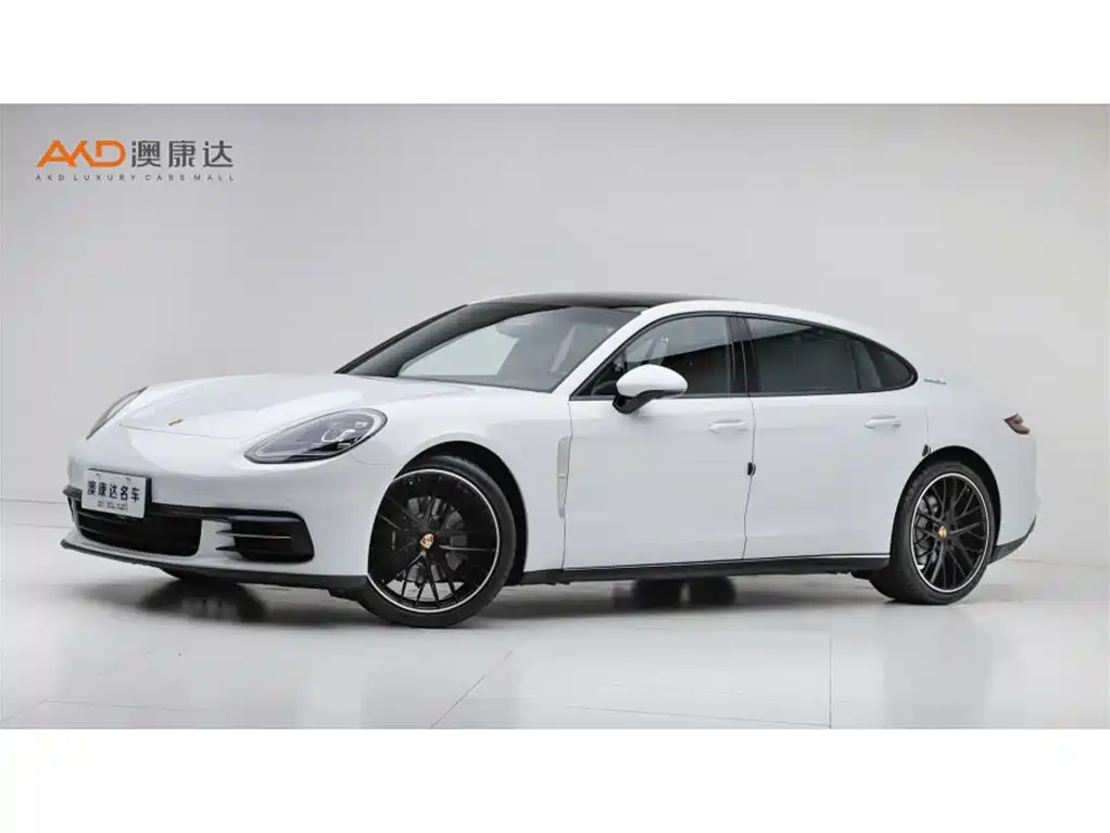 Porsche Panamera 2019 — фото 1