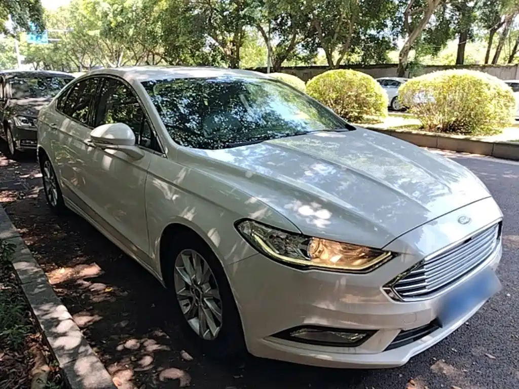 Ford Mondeo 2017 — фото 4
