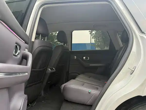 Leapmotor C10 2025