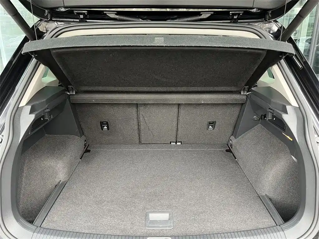 Volkswagen Tiguan 2016 — фото 9