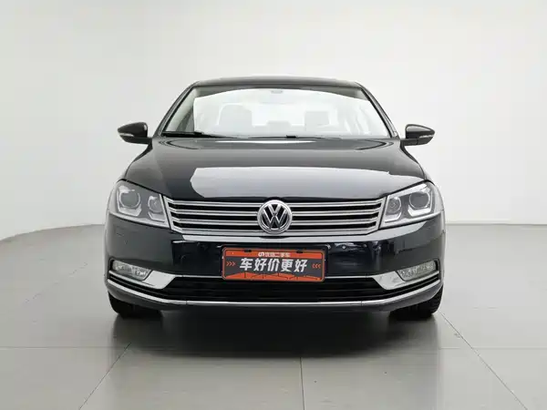 Volkswagen Magotan 2013