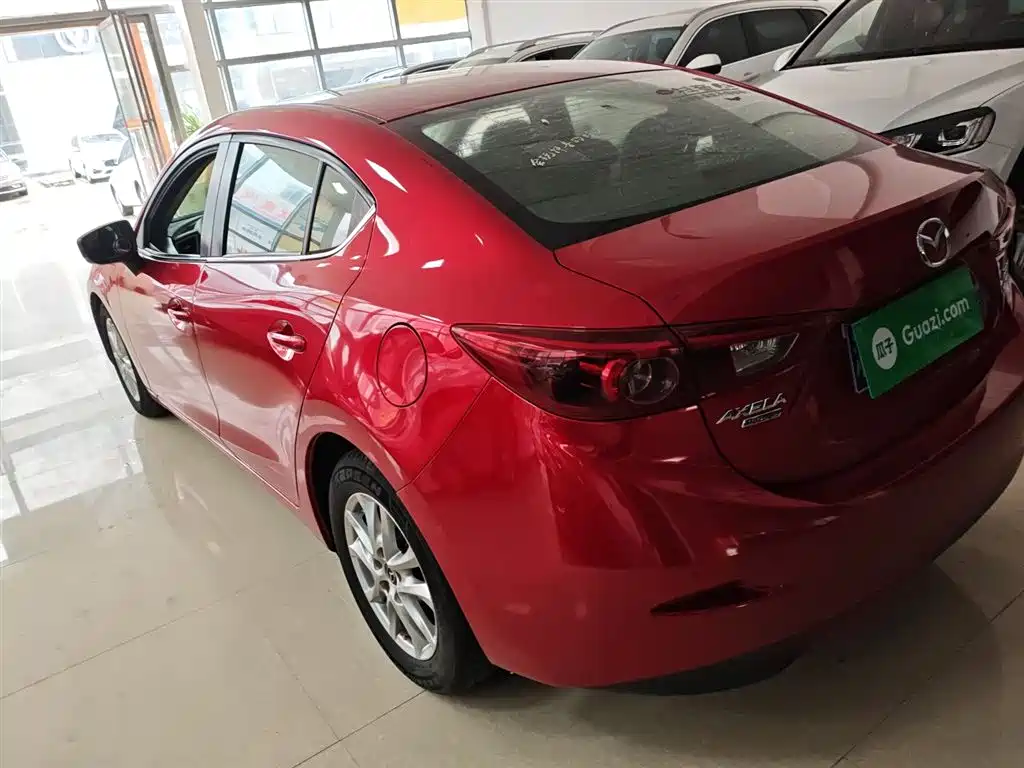 Mazda 3 Axela 2018 — фото 5