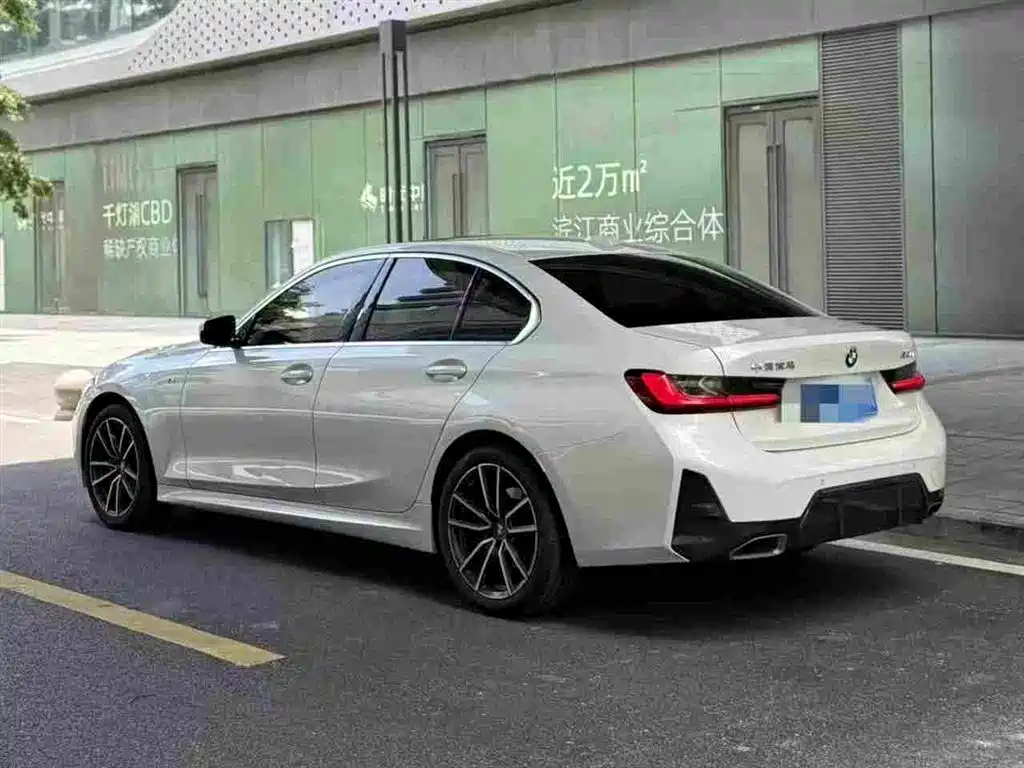 BMW 3 Series 2024