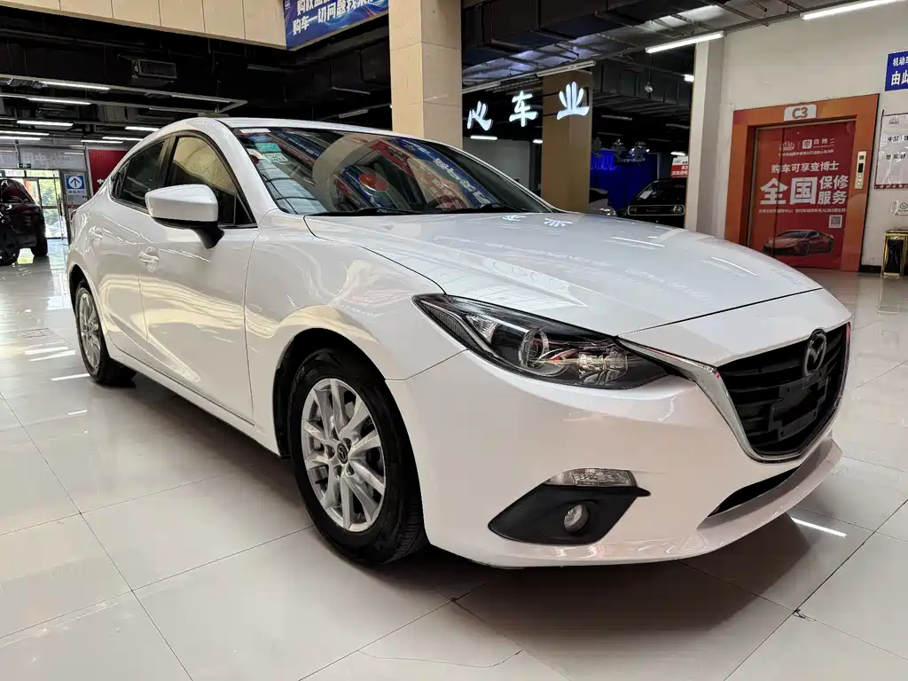 Mazda 3 Axela 2015 — фото 3