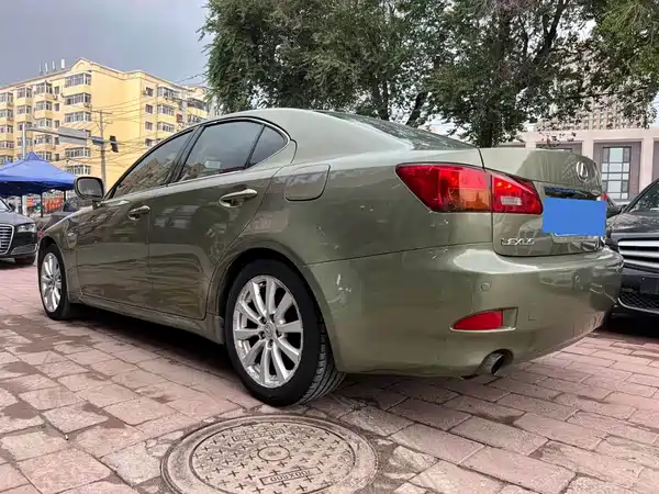Lexus IS 2008
