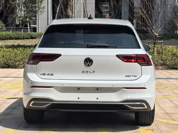 Volkswagen Golf 2023