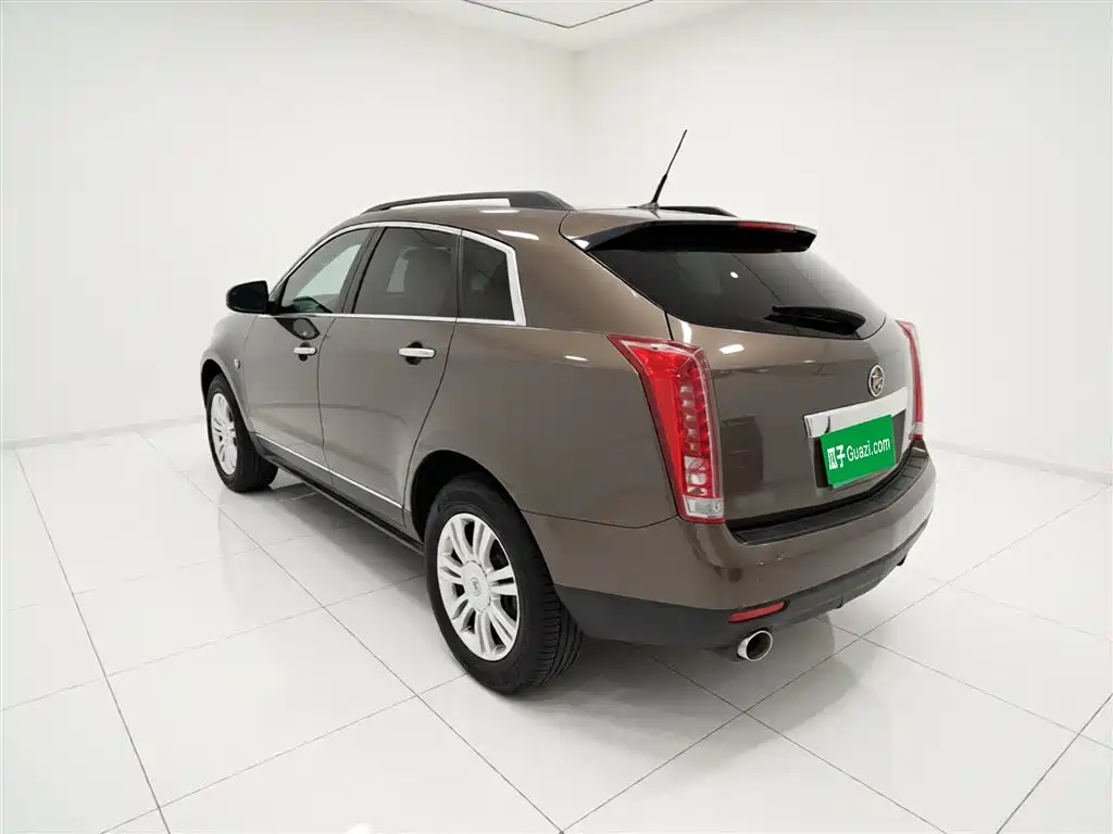Cadillac SRX 2016 — фото 5
