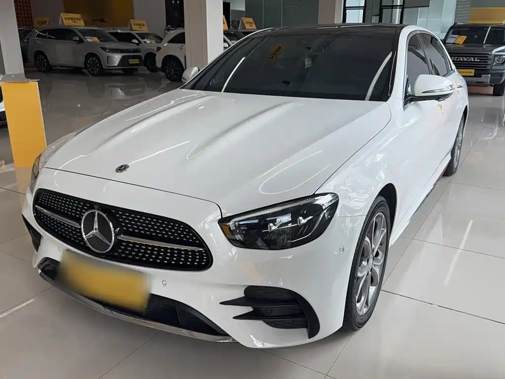 Mercedes-Benz E-Class 2023