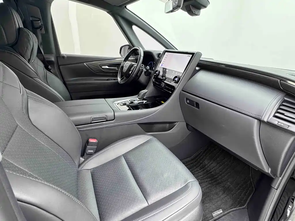 Toyota Vellfire 2025 — фото 21