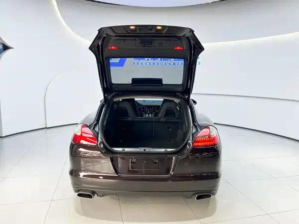 Porsche Panamera 2012
