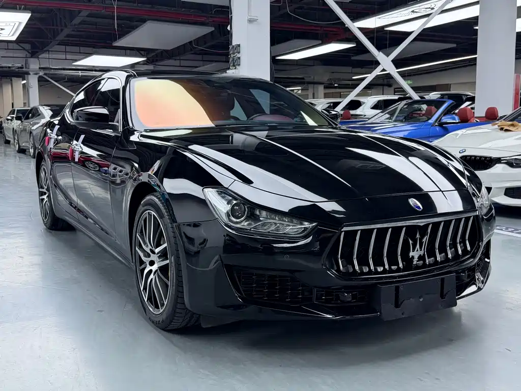 Maserati Ghibli 2019 — фото 3