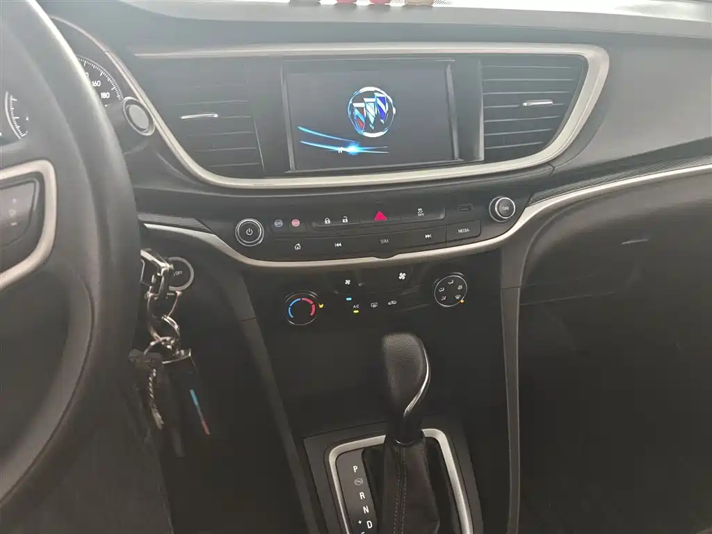 Buick Excelle 2021 — фото 13
