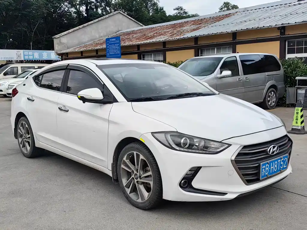 Hyundai Elantra 2018