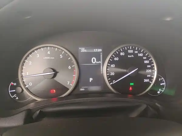 Lexus NX 2020