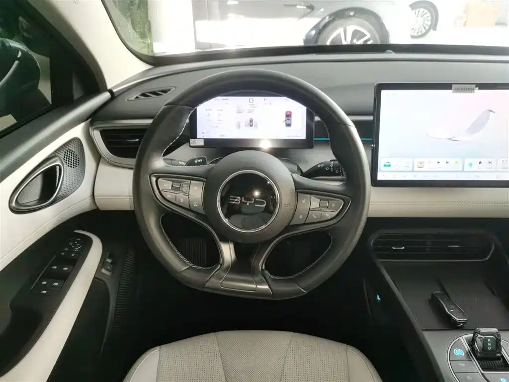 BYD Seal 05 DM-i 2025 — фото 7