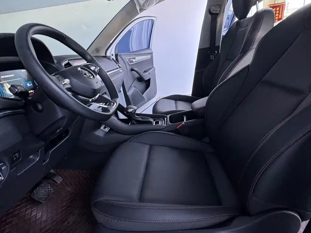 Skoda Karoq 2023 — фото 16