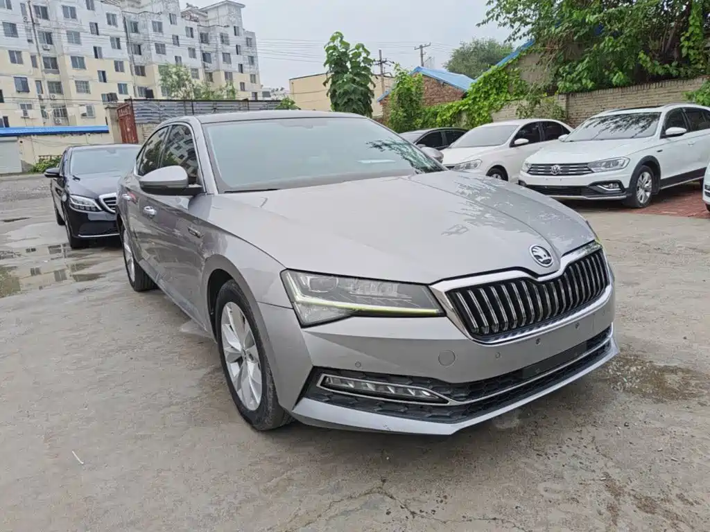 Skoda Superb 2020 — фото 4