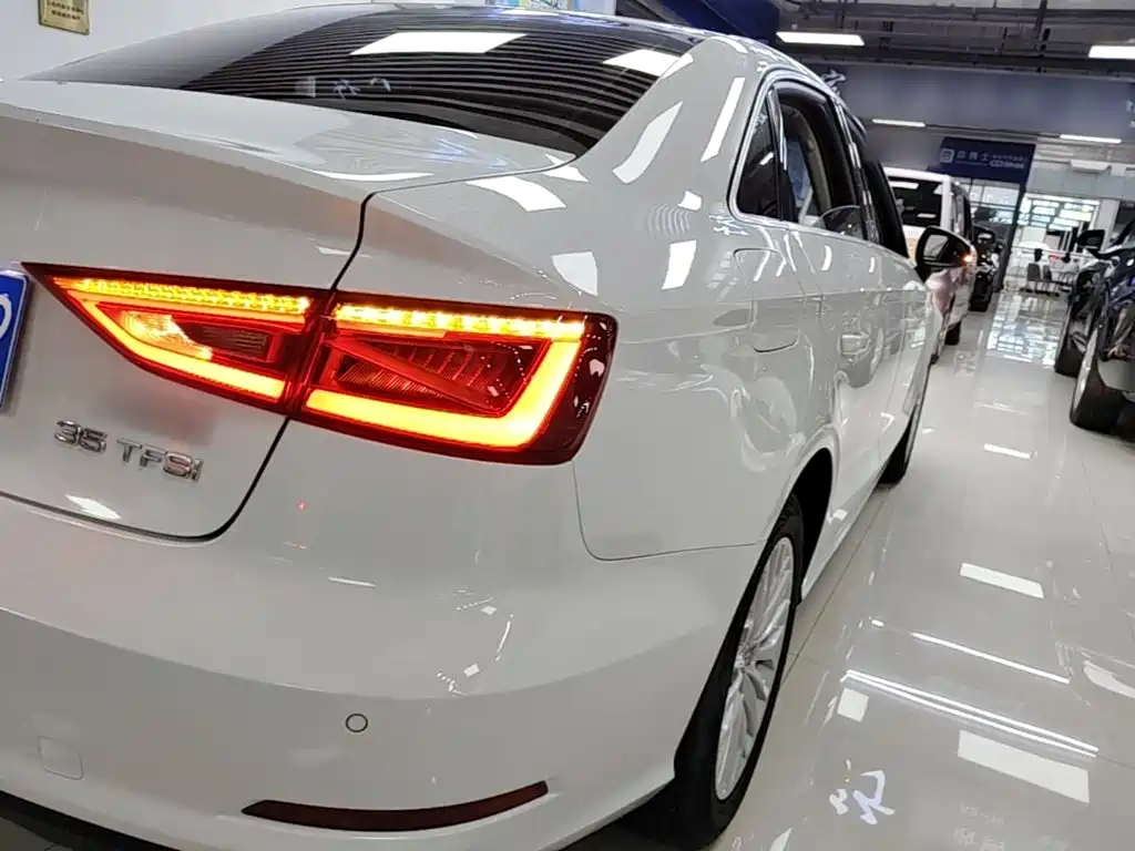Audi A3 2016 — фото 8