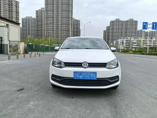 Volkswagen Polo 2016