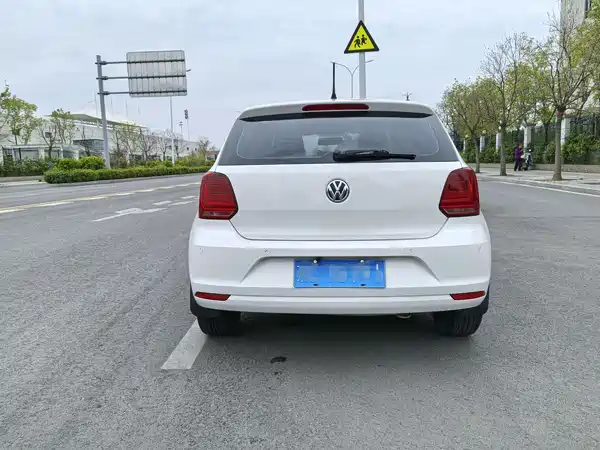 Volkswagen Polo 2016