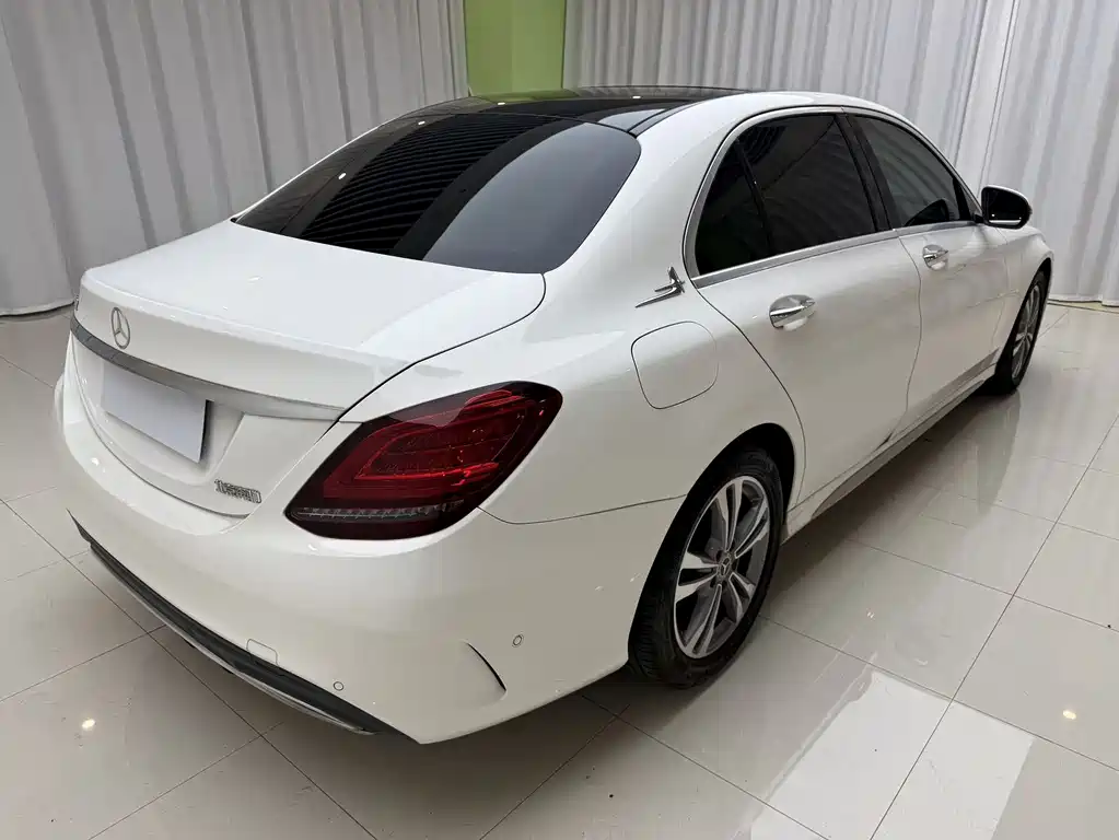 Mercedes-Benz C-Class 2021 — фото 17