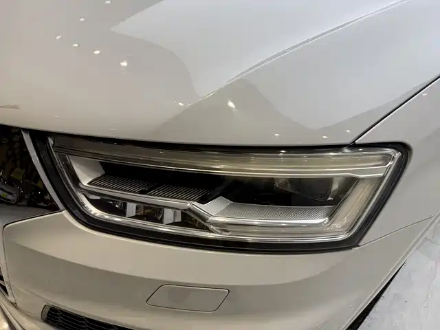 Audi Q3 2019 — фото 14