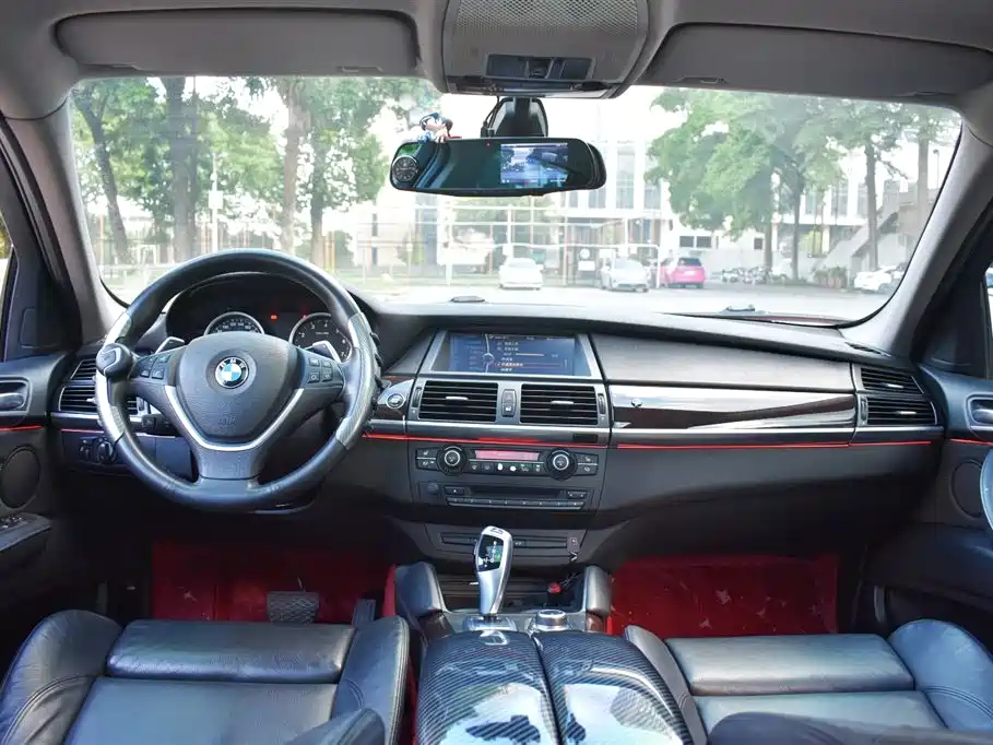BMW X6 2014 — фото 14