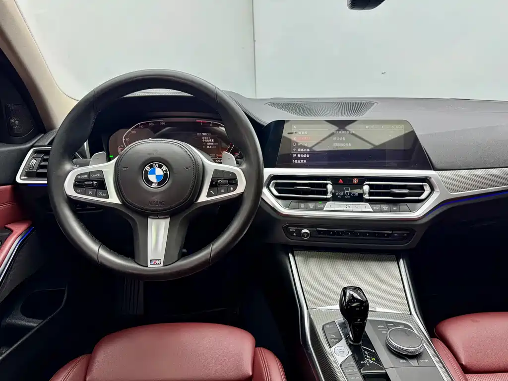BMW 3 Series 2021 — фото 19