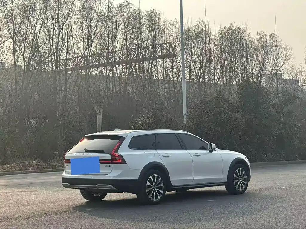 Volvo V90 2021 — фото 3